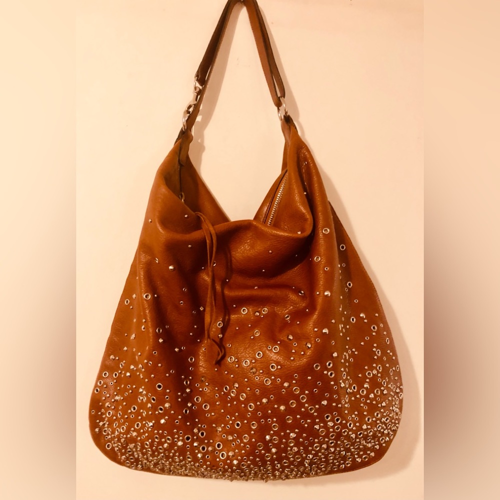 🎉😍 *🎊🌴RARE* REBECCA MINKOFF STUDDED HOBO BAG🎊 HOSTS PICK! - Picture 3 of 16